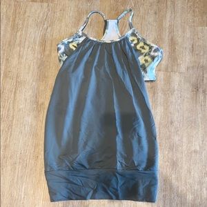 Athletic Top w Built-In Sports Bra